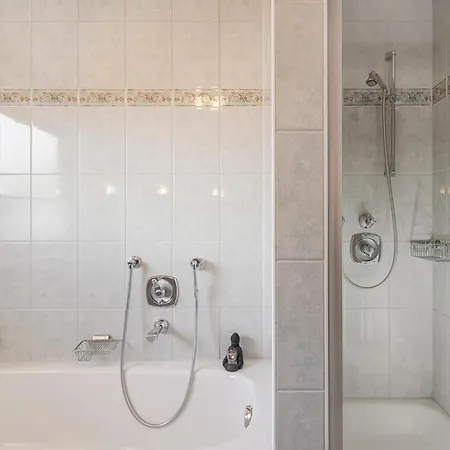 Geisler Apartment *
