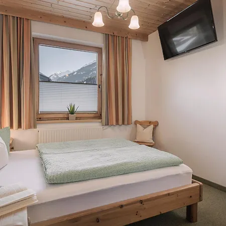 Geisler Apartment *
